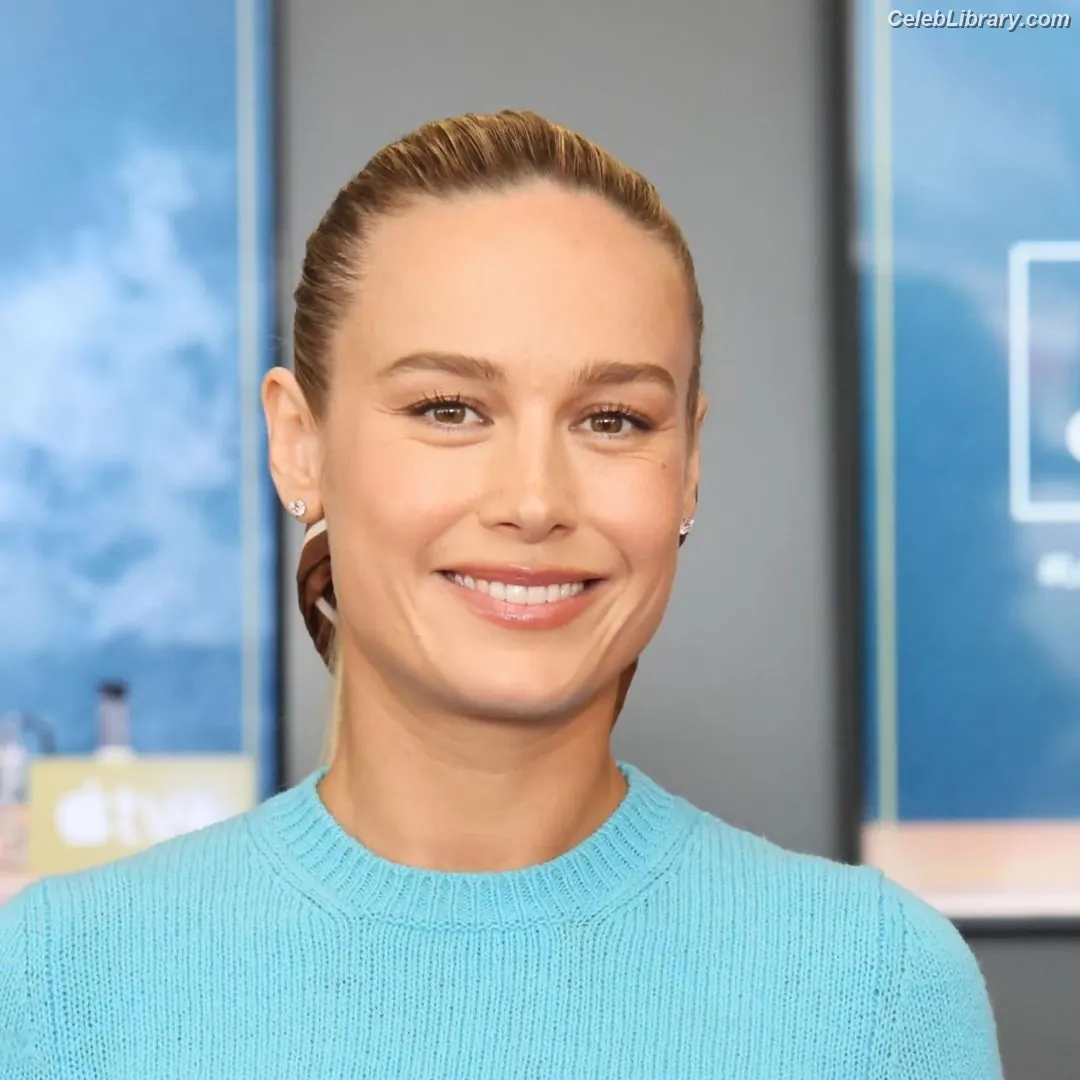 Brie Larson photo 16 of 1099