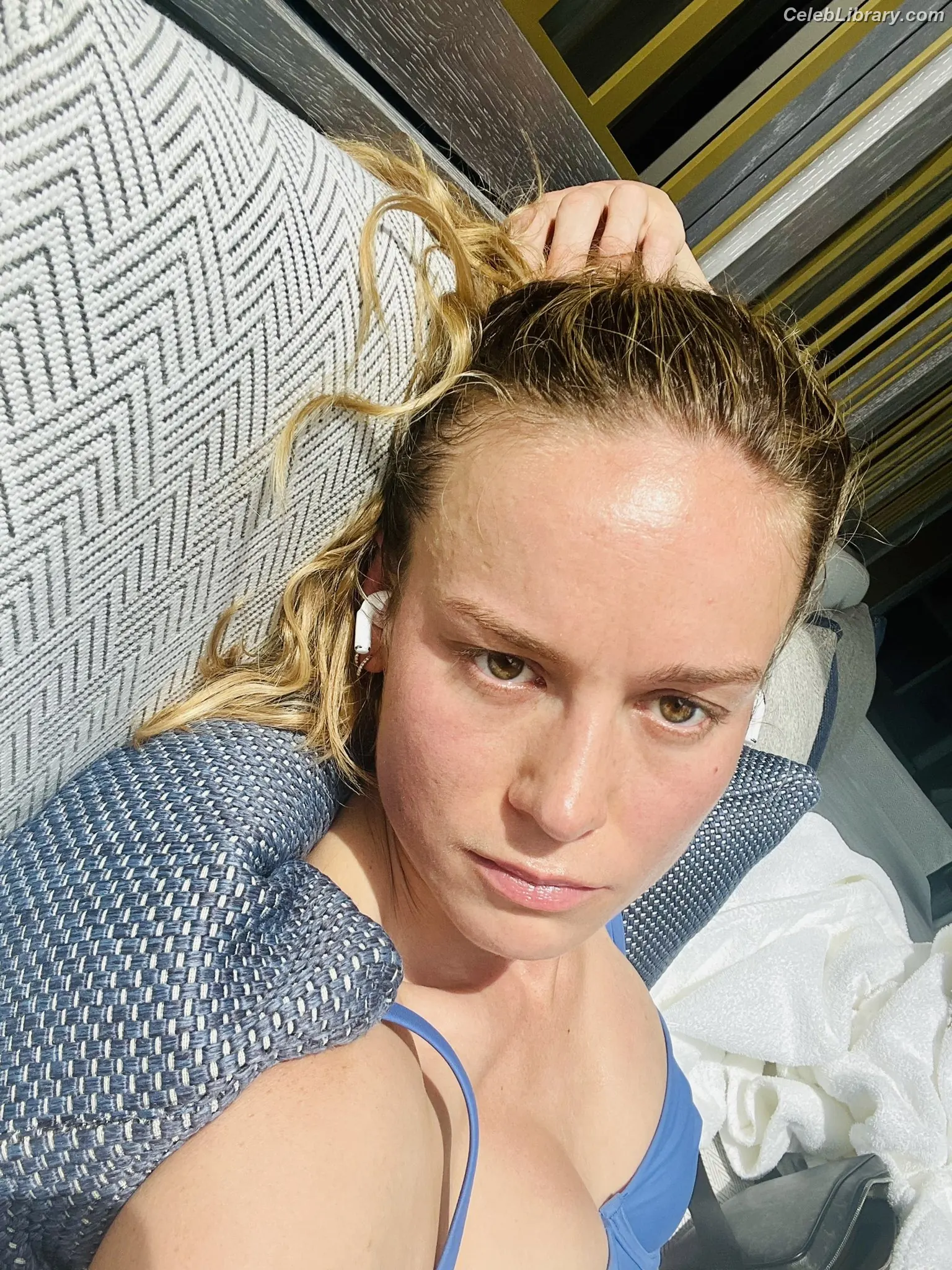 Brie Larson photo 2 of 1099
