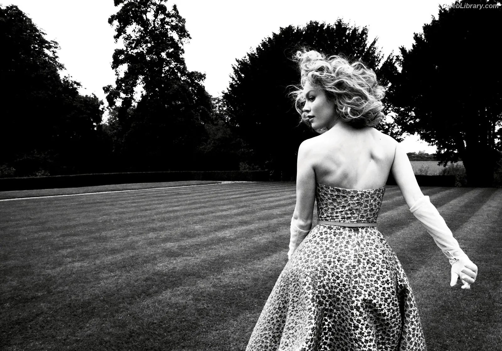 Brie Larson photo 1 of 1099