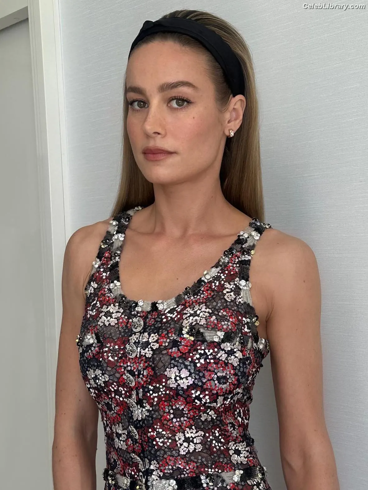 Brie Larson photo 3 of 1099