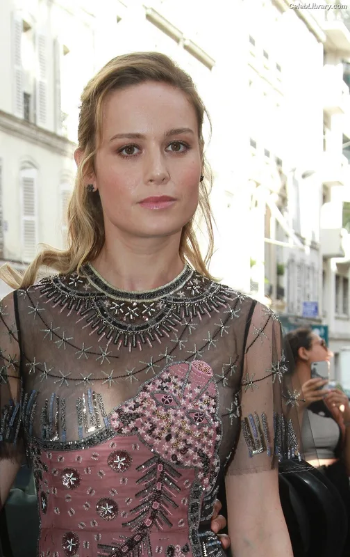 Brie Larson photo 9 of 1086