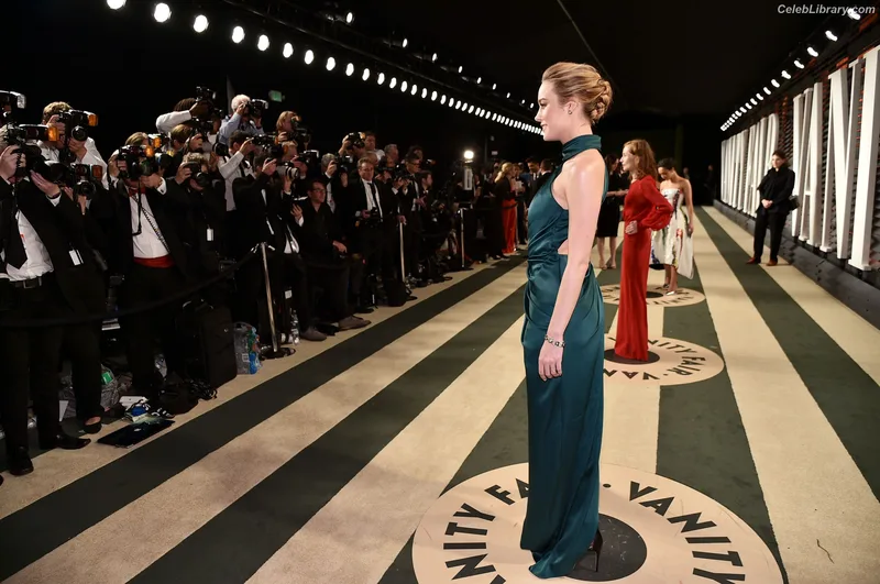 Brie Larson photo 2 of 1086