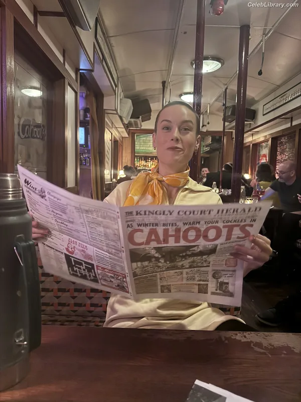 Brie Larson photo 6 of 1086