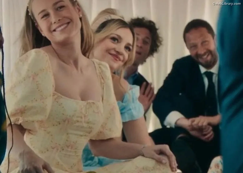 Brie Larson photo 18 of 1086