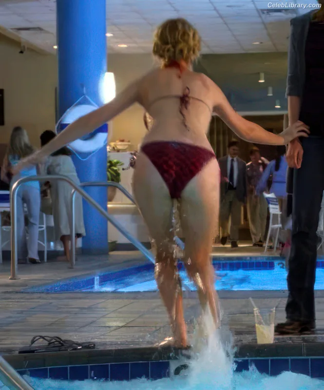 Brie Larson photo 4 of 1086
