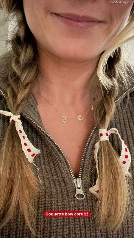 Brie Larson photo 4 of 1086