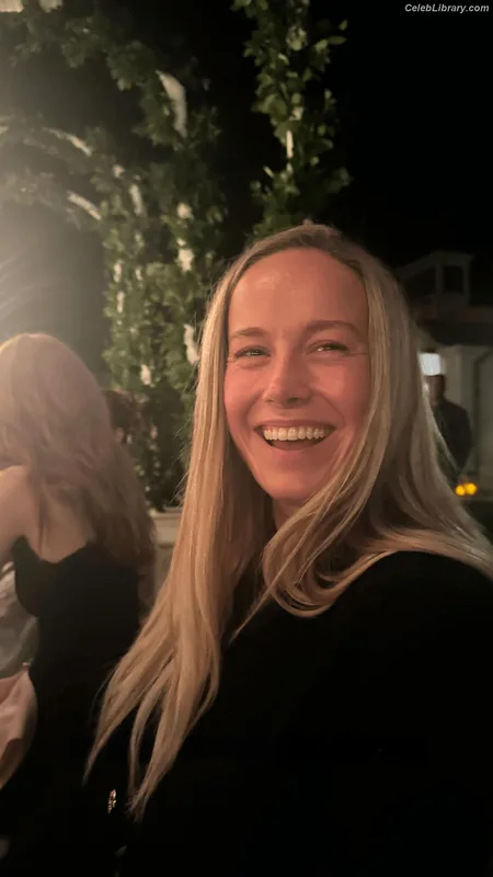 Brie Larson photo 24 of 1086