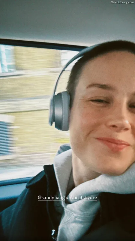 Brie Larson photo 23 of 1086
