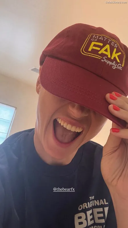 Brie Larson photo 21 of 1086