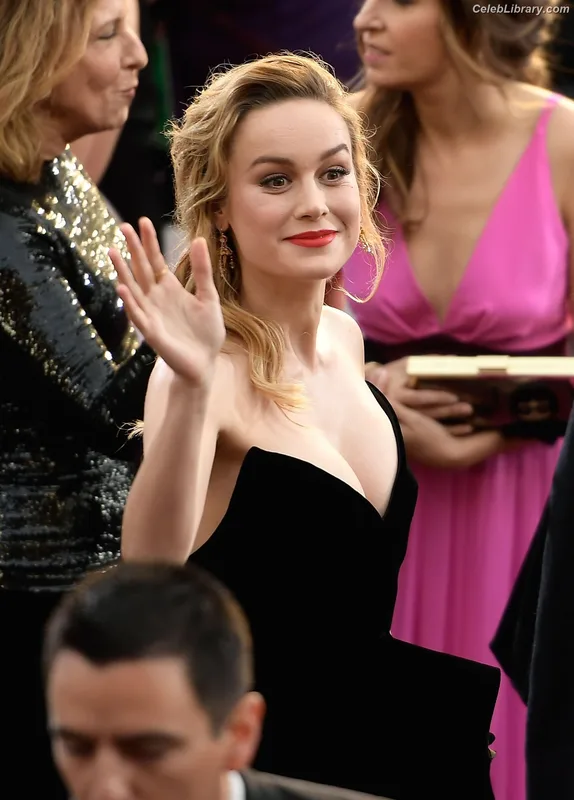 Brie Larson photo 8 of 1086