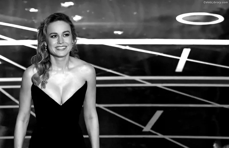 Brie Larson photo 12 of 1086