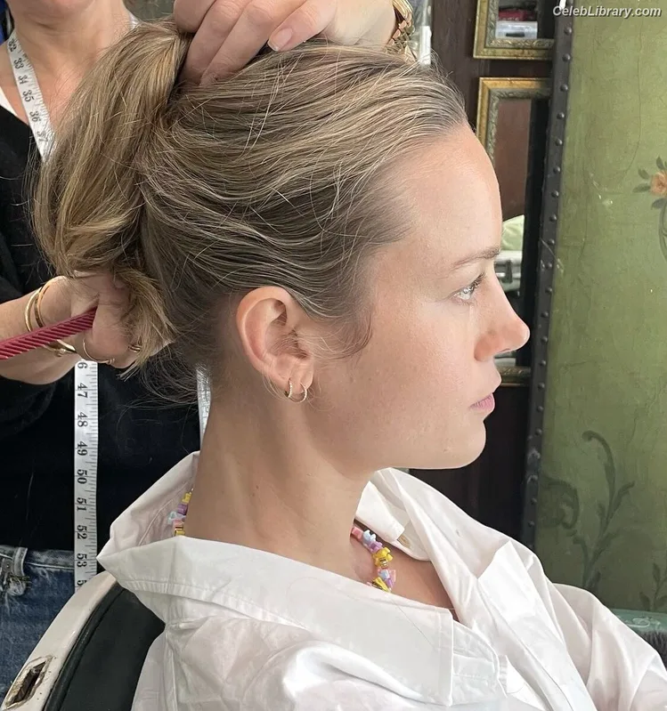 Brie Larson photo 20 of 1086
