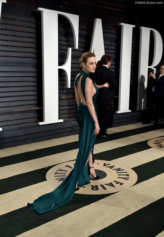 Brie Larson photo 24 of 1086