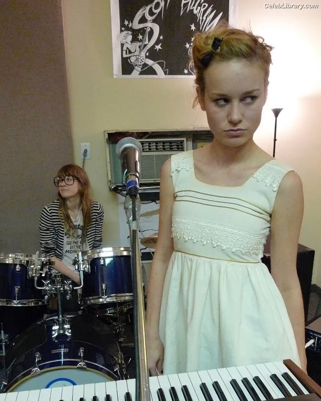 Brie Larson photo 15 of 1086