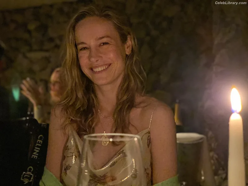 Brie Larson photo 8 of 1086