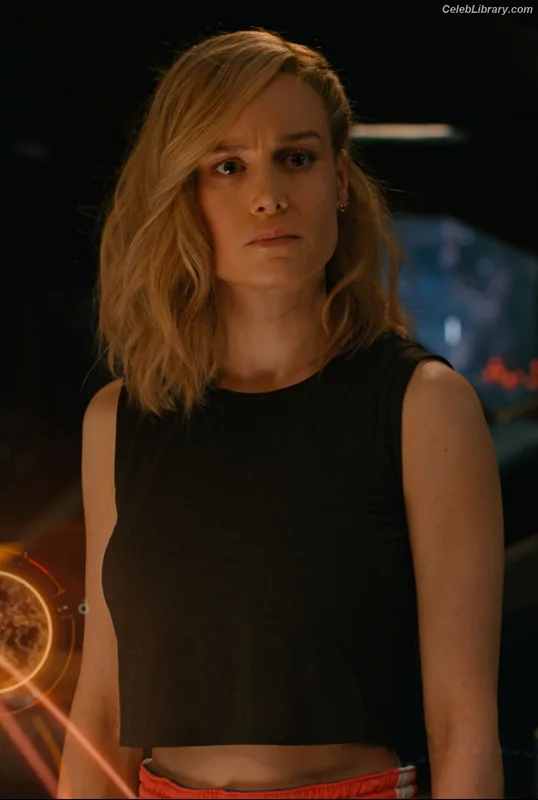 Brie Larson photo 19 of 1086