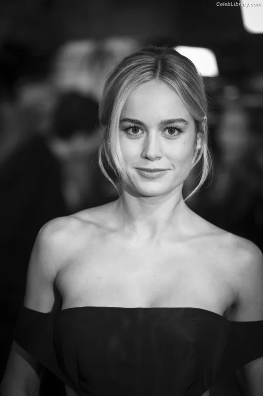 Brie Larson photo 23 of 1086