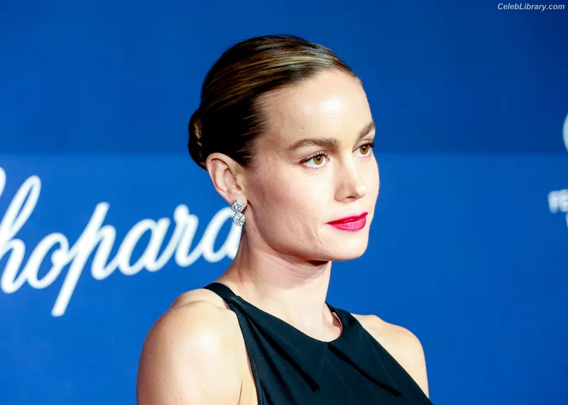 Brie Larson photo 8 of 1086