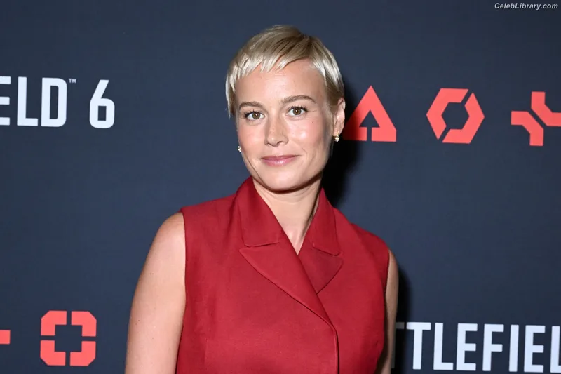Brie Larson photo 6 of 1086