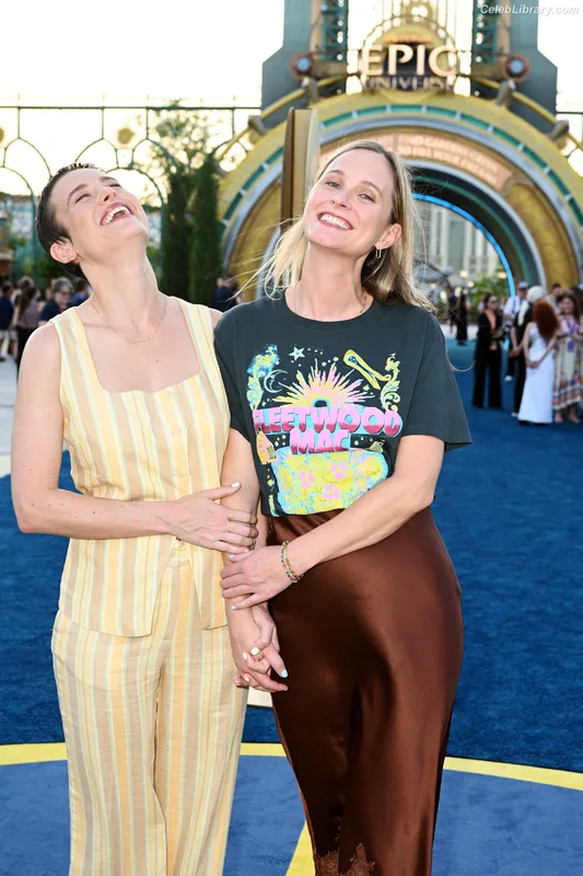 Brie Larson photo 8 of 1086