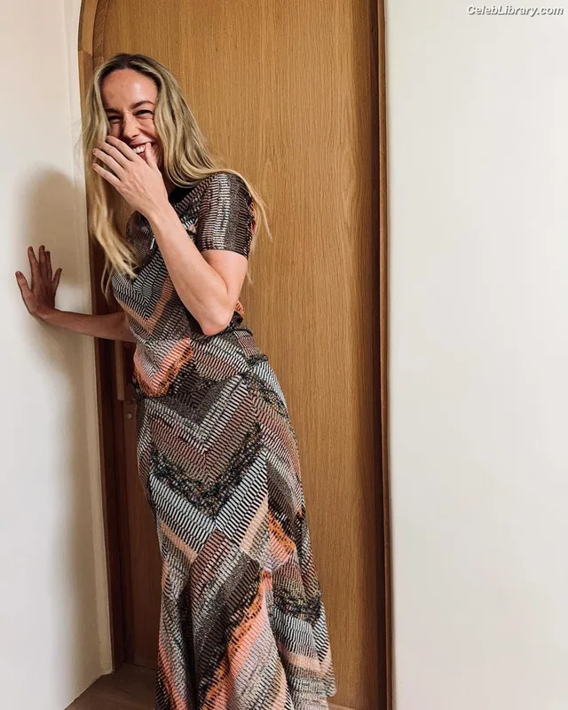 Brie Larson photo 22 of 1086