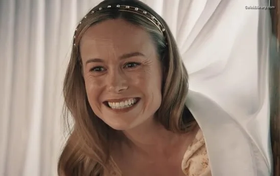 Brie Larson photo 13 of 1086