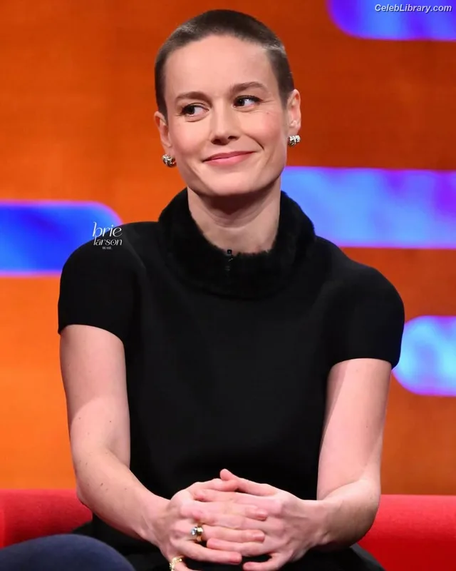 Brie Larson photo 4 of 1086