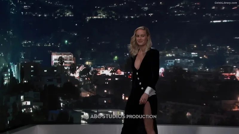Brie Larson photo 2 of 1086