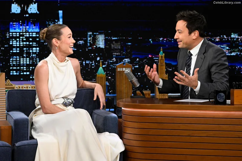 Brie Larson photo 1 of 1086