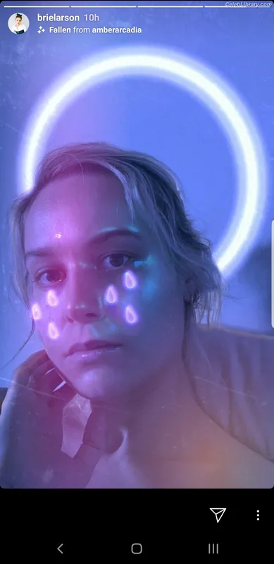 Brie Larson photo 3 of 1086