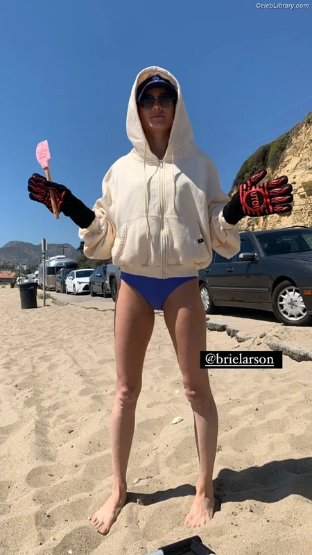 Brie Larson photo 9 of 1086