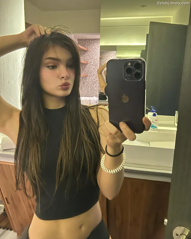 Brighton Sharbino photo 15 of 977