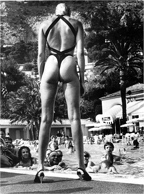 Brigitte Nielsen photo 1 of 18