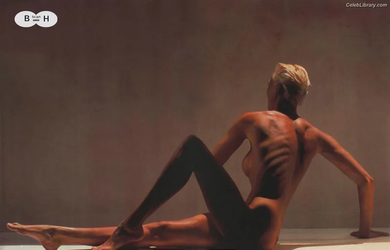 Brigitte Nielsen photo 6 of 18