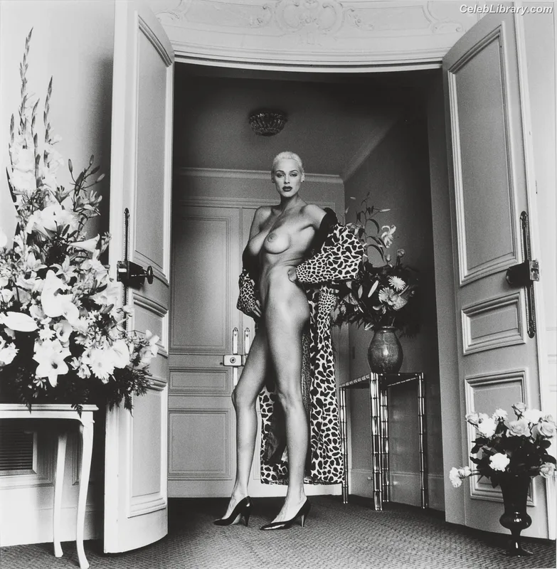 Brigitte Nielsen photo 7 of 18