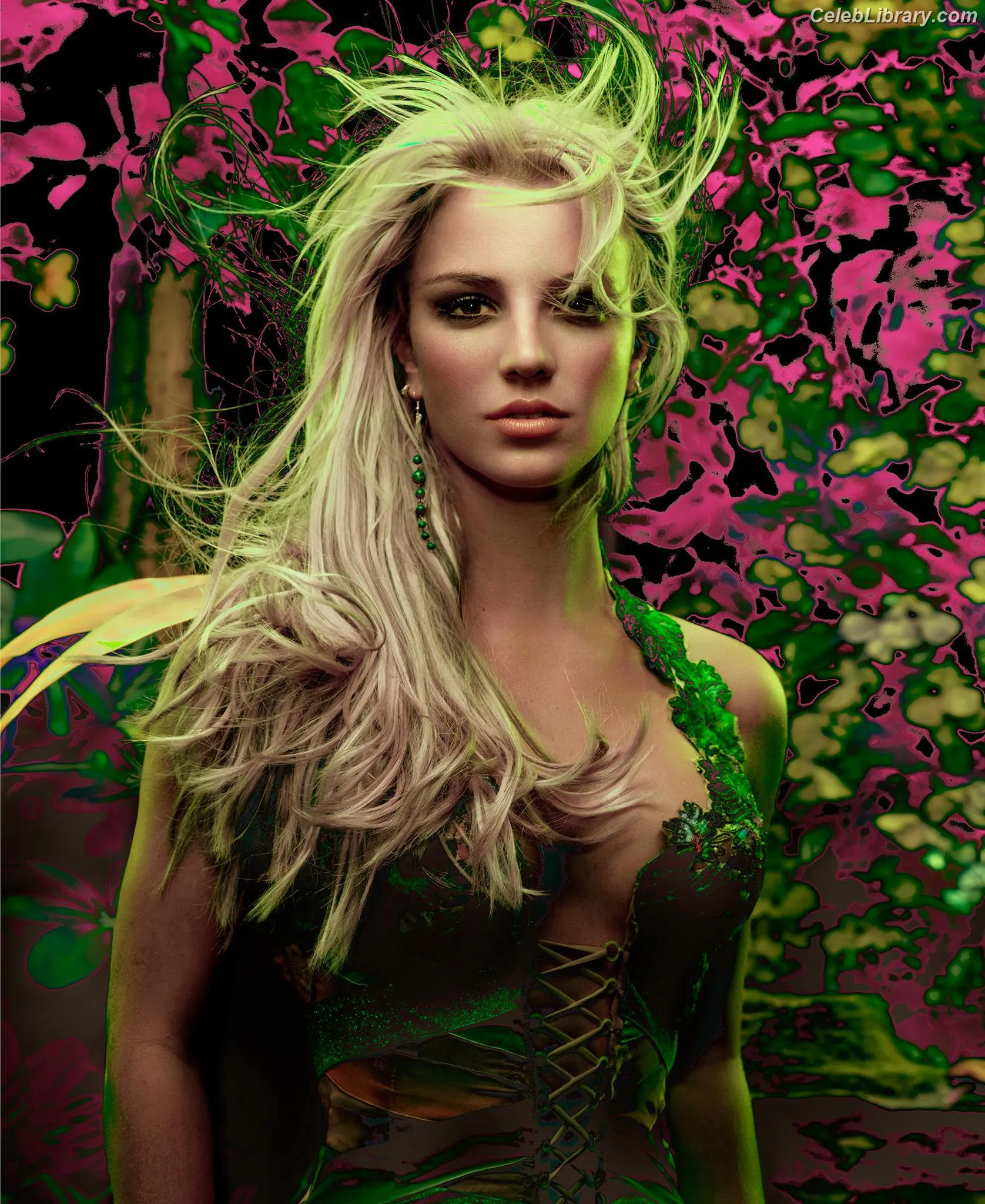 Britney Spears photo 15 of 1688