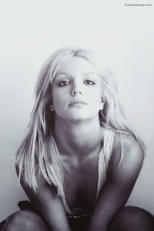 Britney Spears photo 16 of 1688