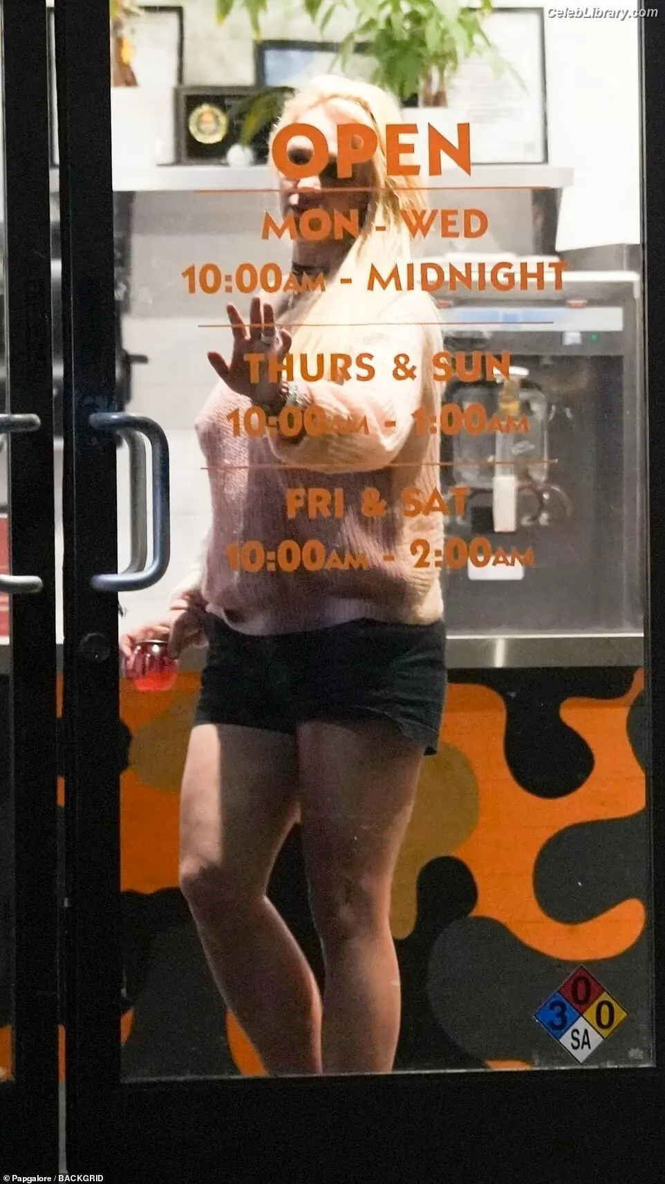 Britney Spears photo 22 of 1688