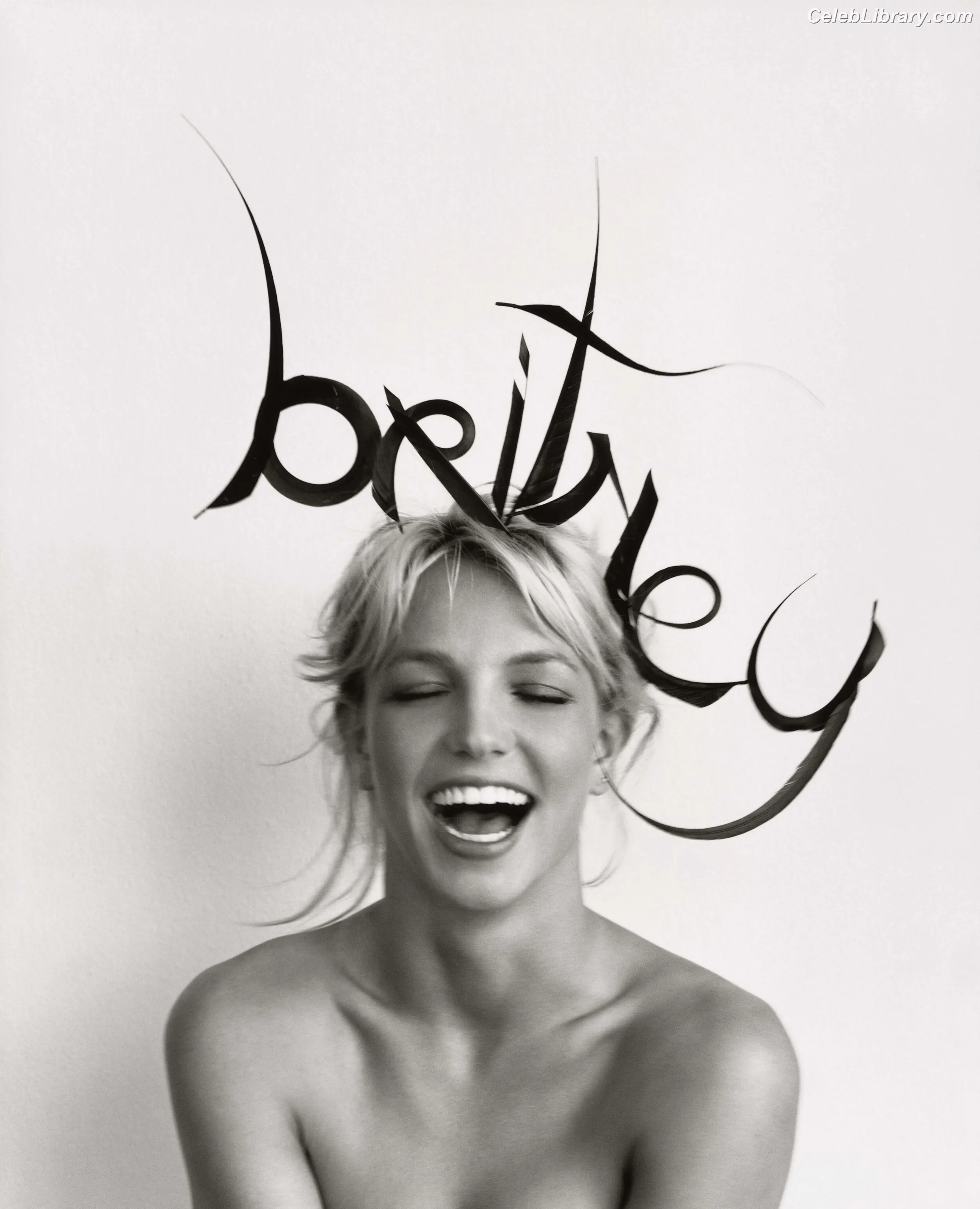 Britney Spears photo 15 of 1688