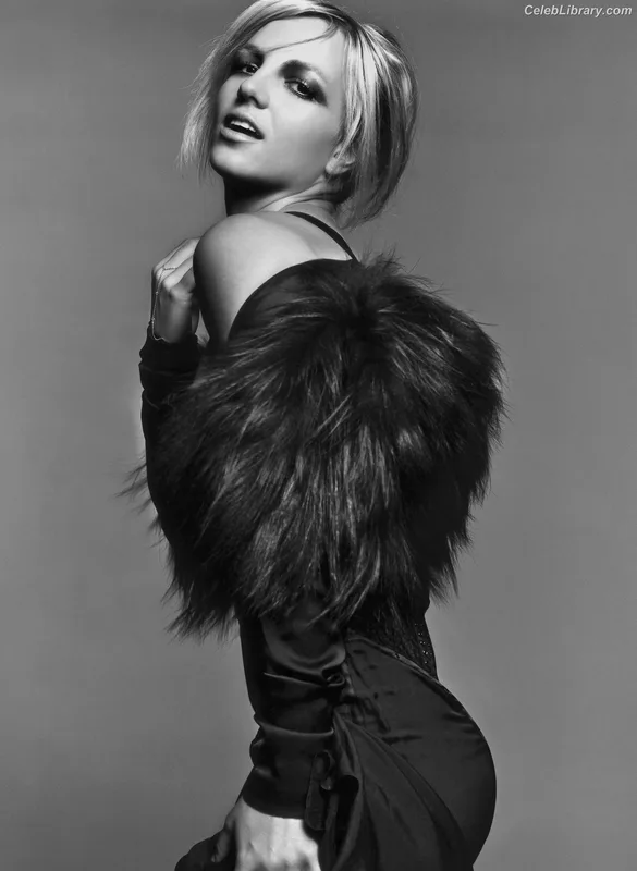 Britney Spears photo 10 of 1689