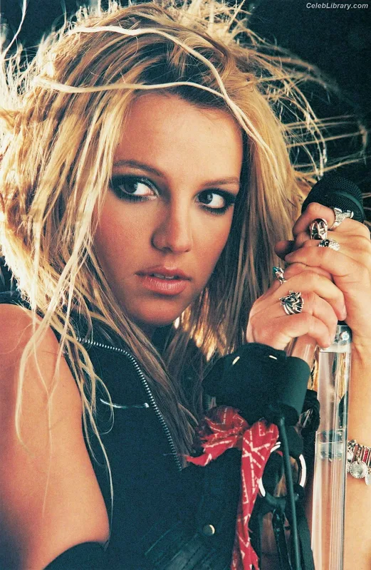 Britney Spears photo 21 of 1689