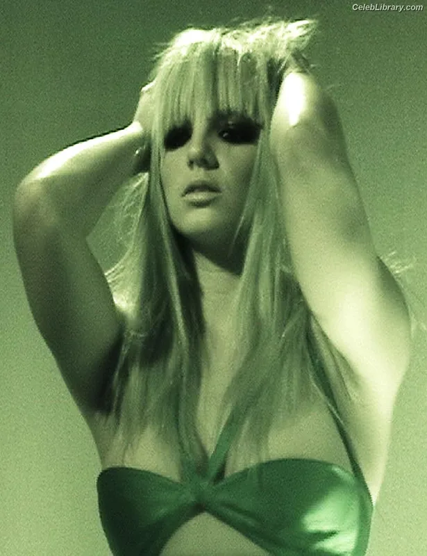 Britney Spears photo 23 of 1689