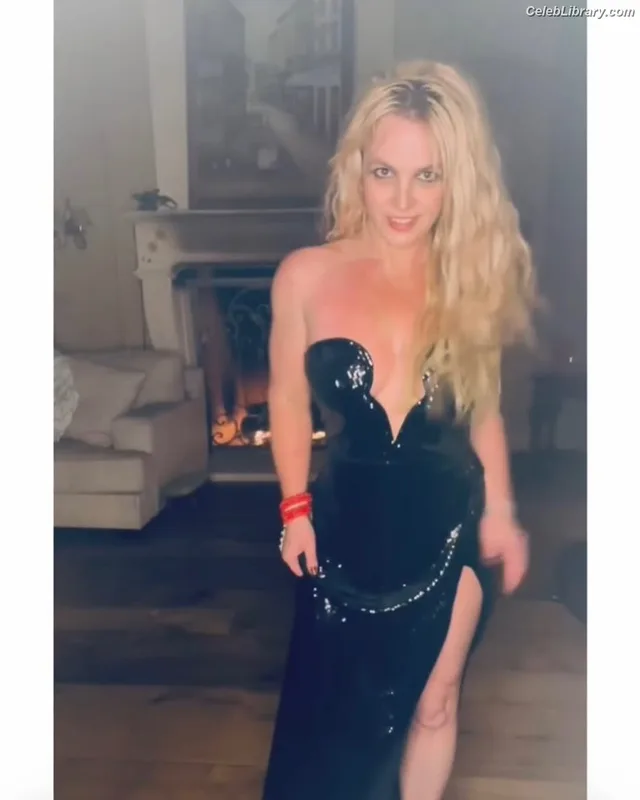 Britney Spears photo 23 of 1689