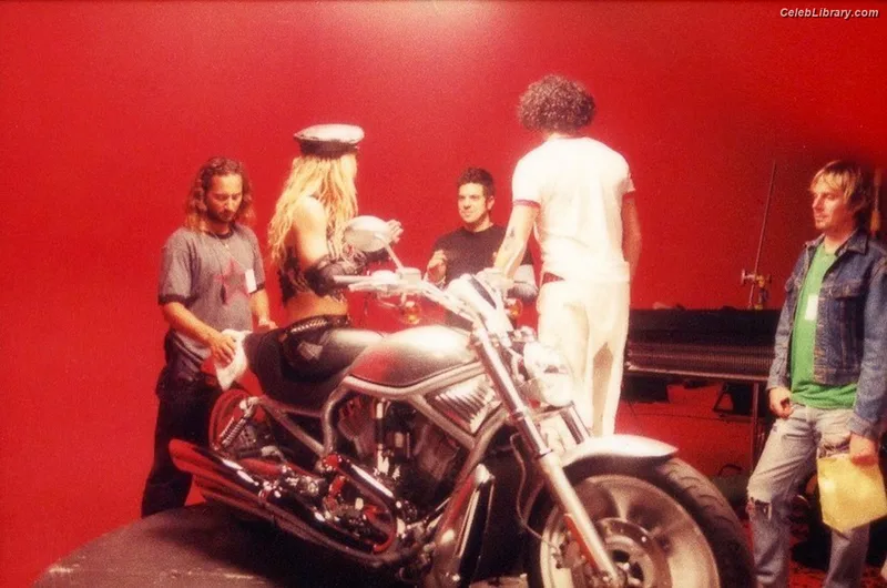 Britney Spears photo 12 of 1689