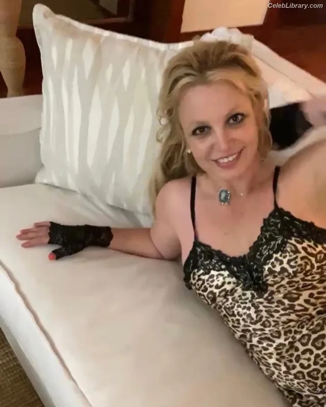 Britney Spears photo 5 of 1689