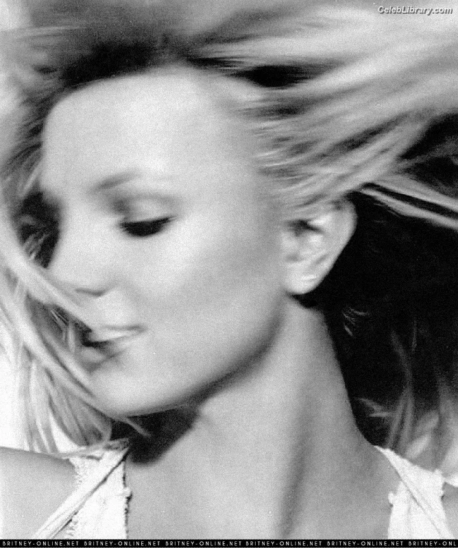 Britney Spears photo 19 of 1689