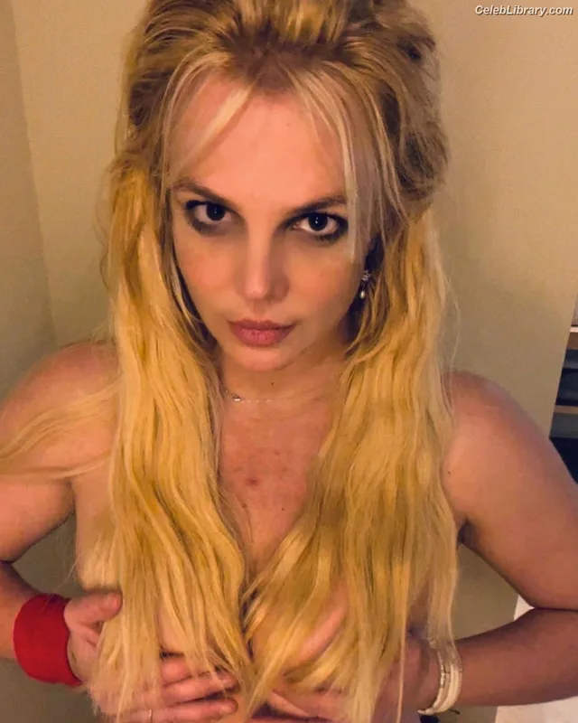 Britney Spears photo 5 of 1689