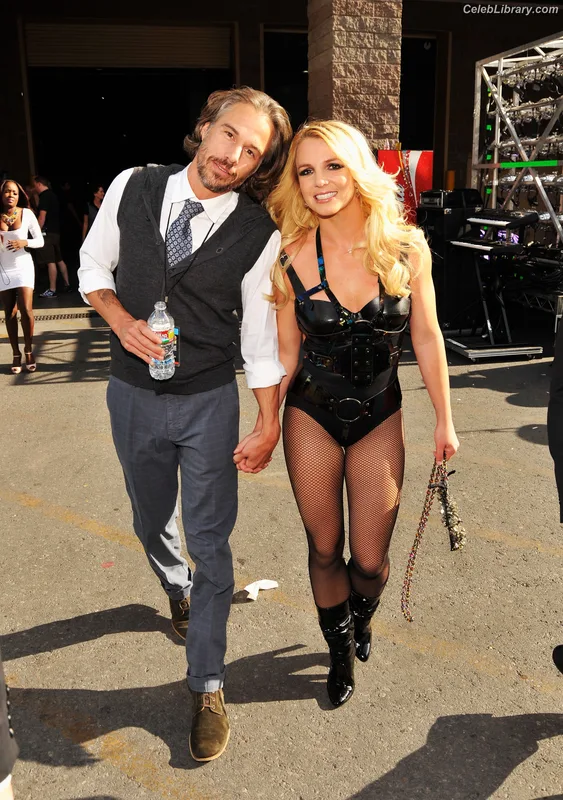 Britney Spears photo 22 of 1689
