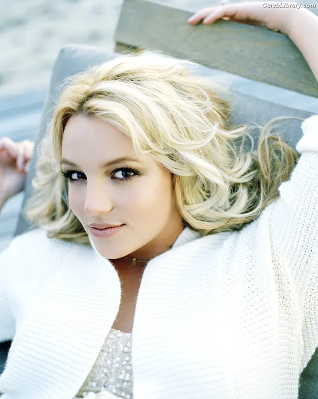 Britney Spears photo 23 of 1689