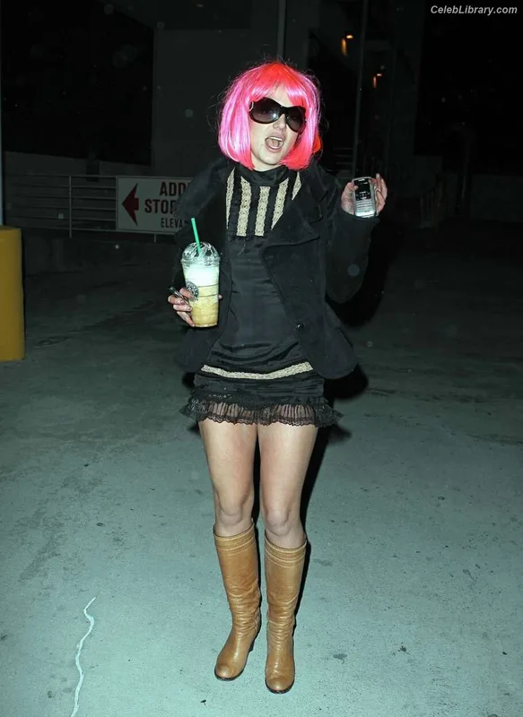 Britney Spears photo 6 of 1689